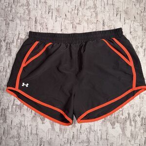 Under Armour Heat Gear Women's Activewear Running Shorts Medium Gray Pink
